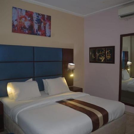 De Santos Hotel Agege Екстер'єр фото