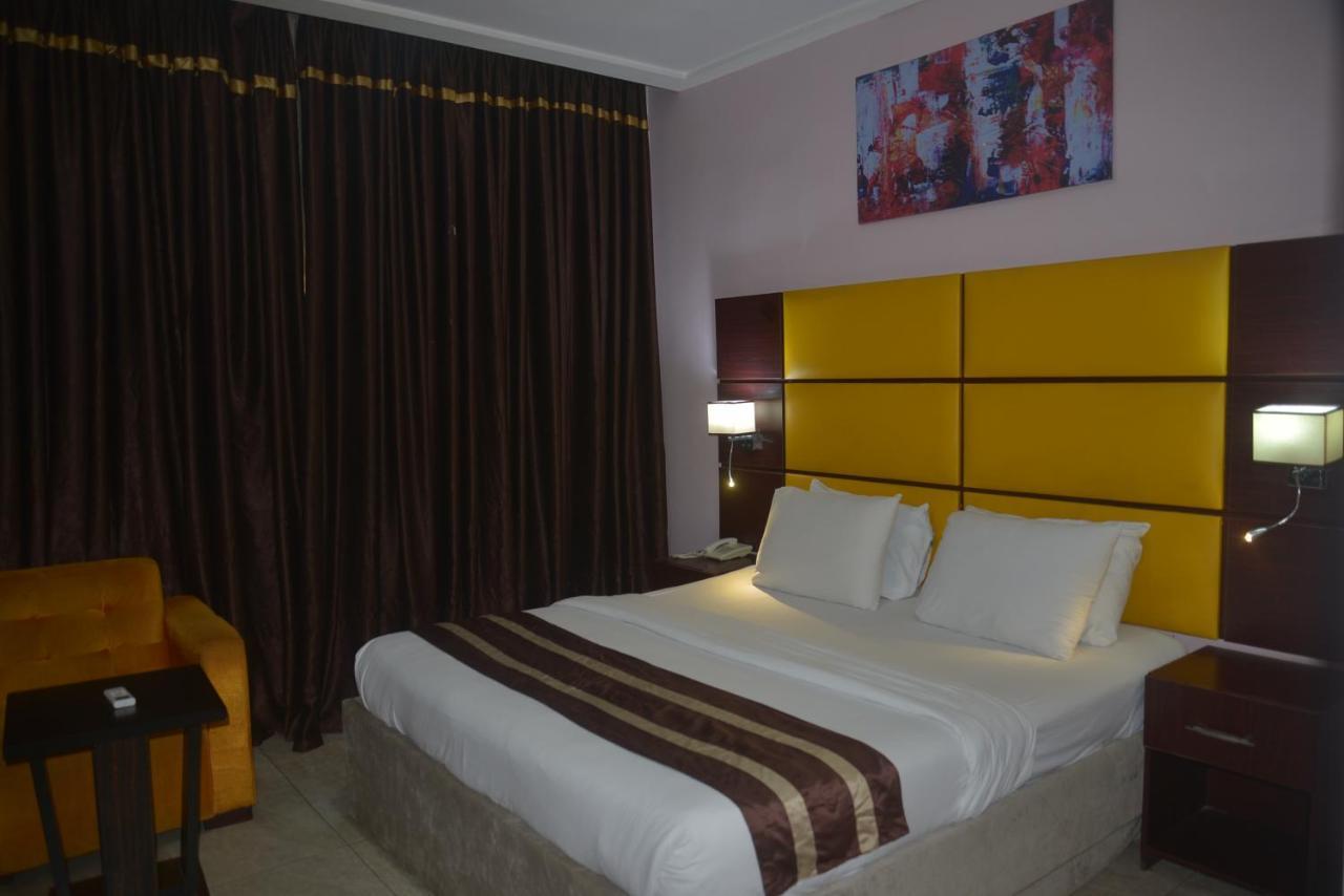 De Santos Hotel Agege Екстер'єр фото