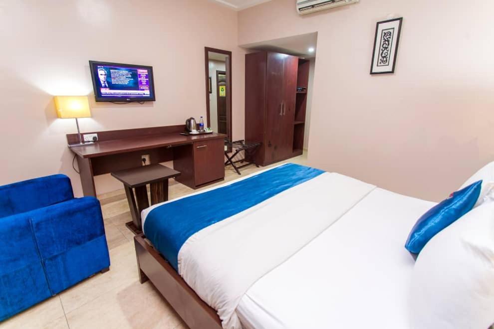De Santos Hotel Agege Екстер'єр фото