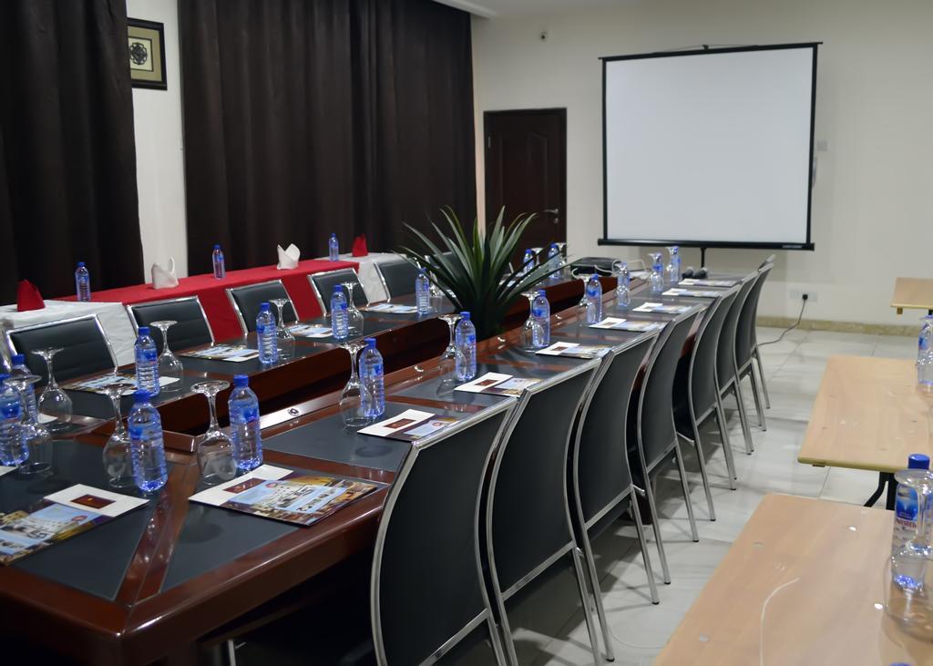 De Santos Hotel Agege Екстер'єр фото