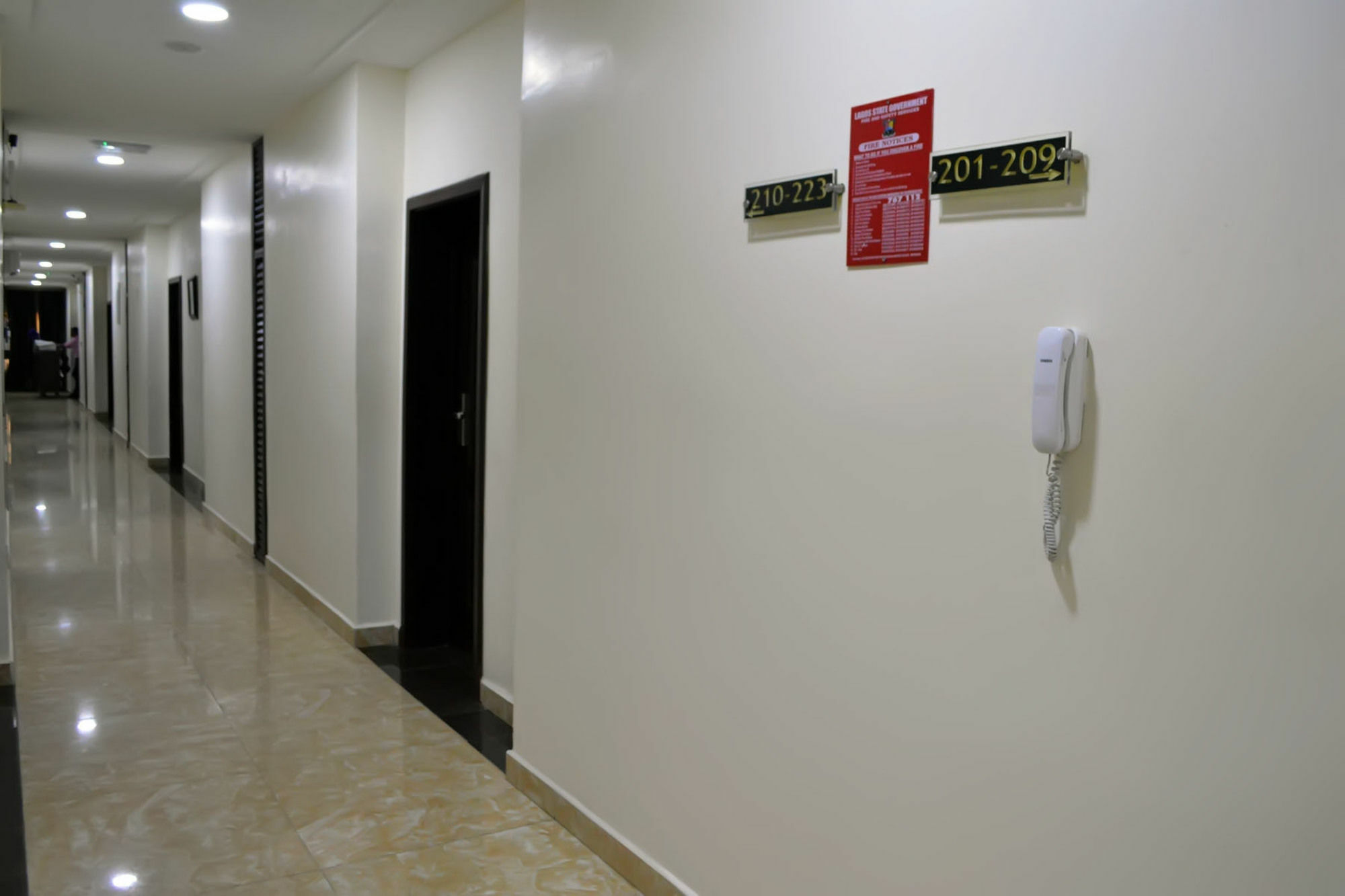 De Santos Hotel Agege Екстер'єр фото