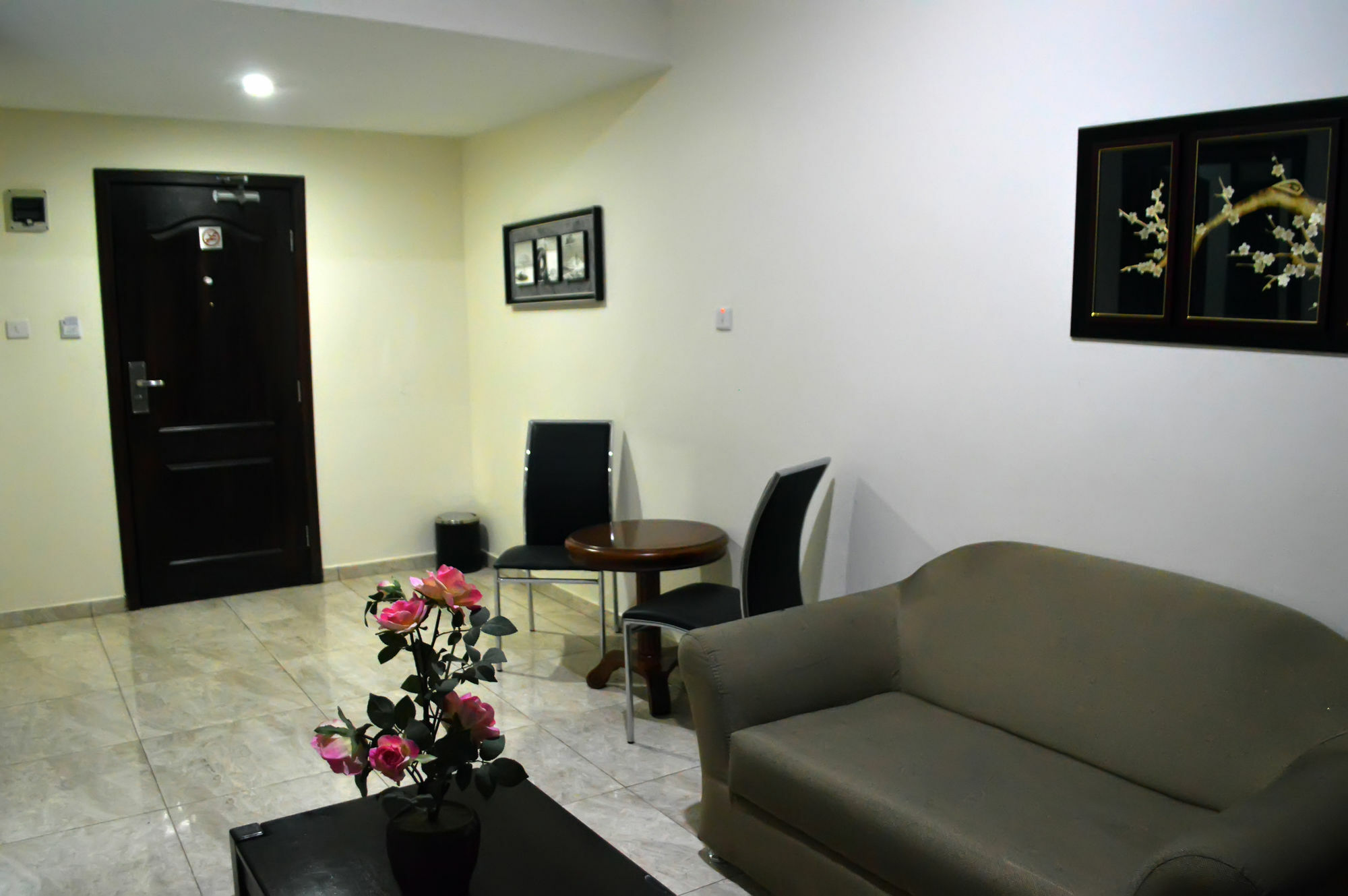 De Santos Hotel Agege Екстер'єр фото